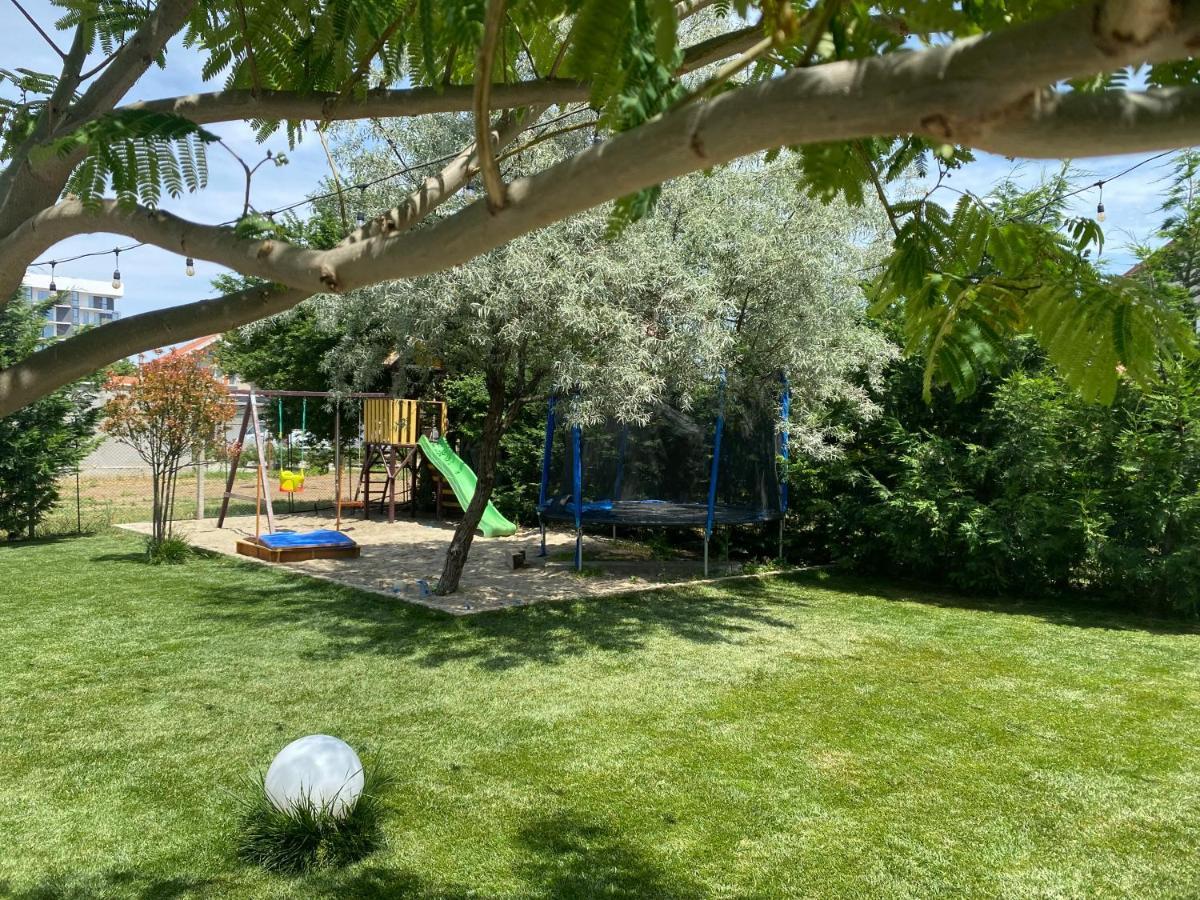Breeze Villa Mamaia Nord Năvodari Kültér fotó
